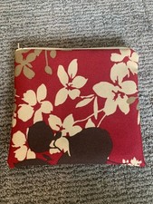 Floral Pattern Canvas Zipper Pouch Red Beige Brown Cosmetic Pouch Zipper Closure
