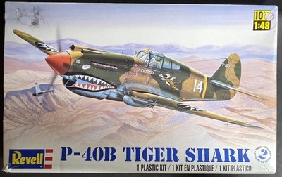 Revell Model Kit #5209 Tiger Shark P-40B 1:48 Scale New Open Box