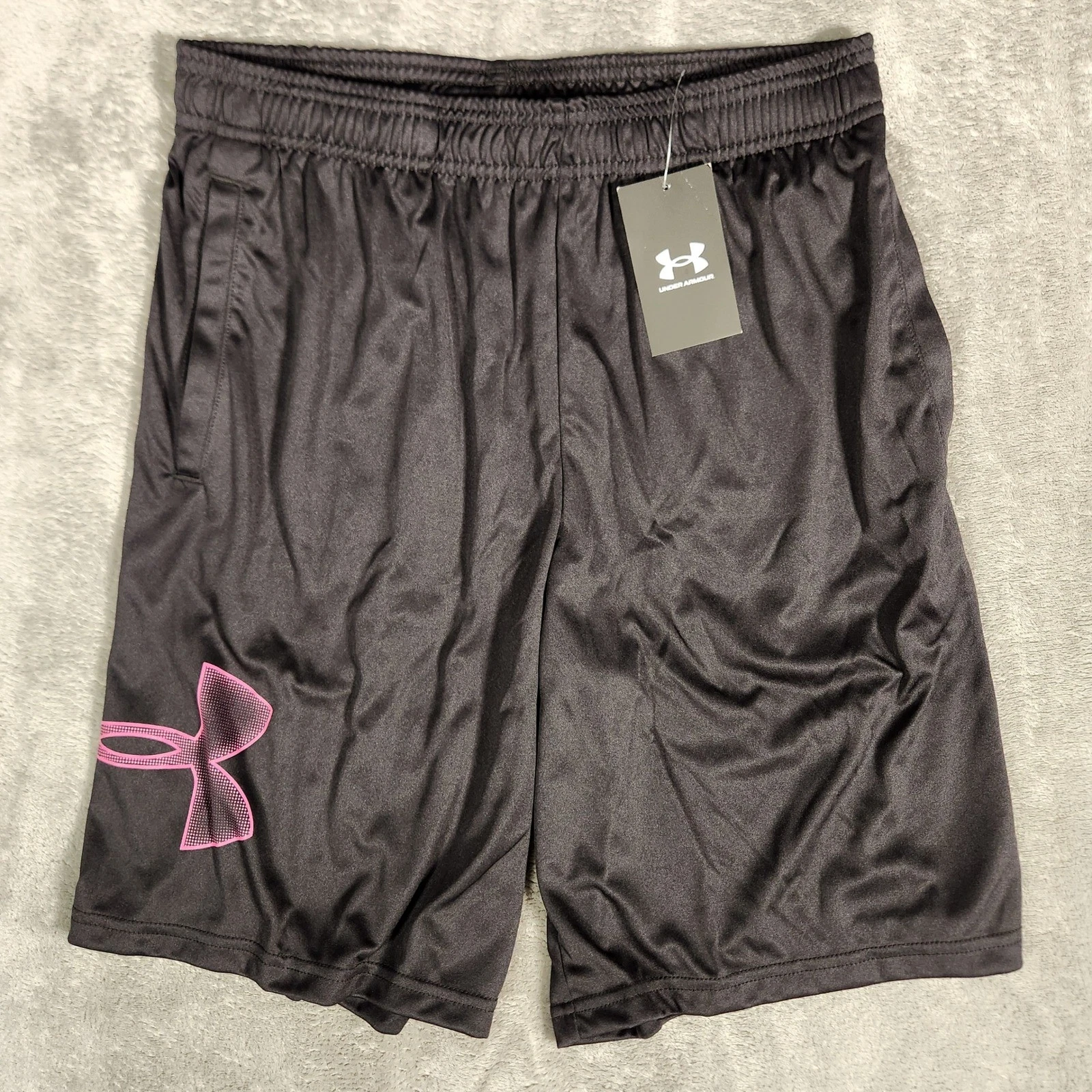 Under Armour Shorts Men's Medium Black Pink Logo Loose Fit Athletic