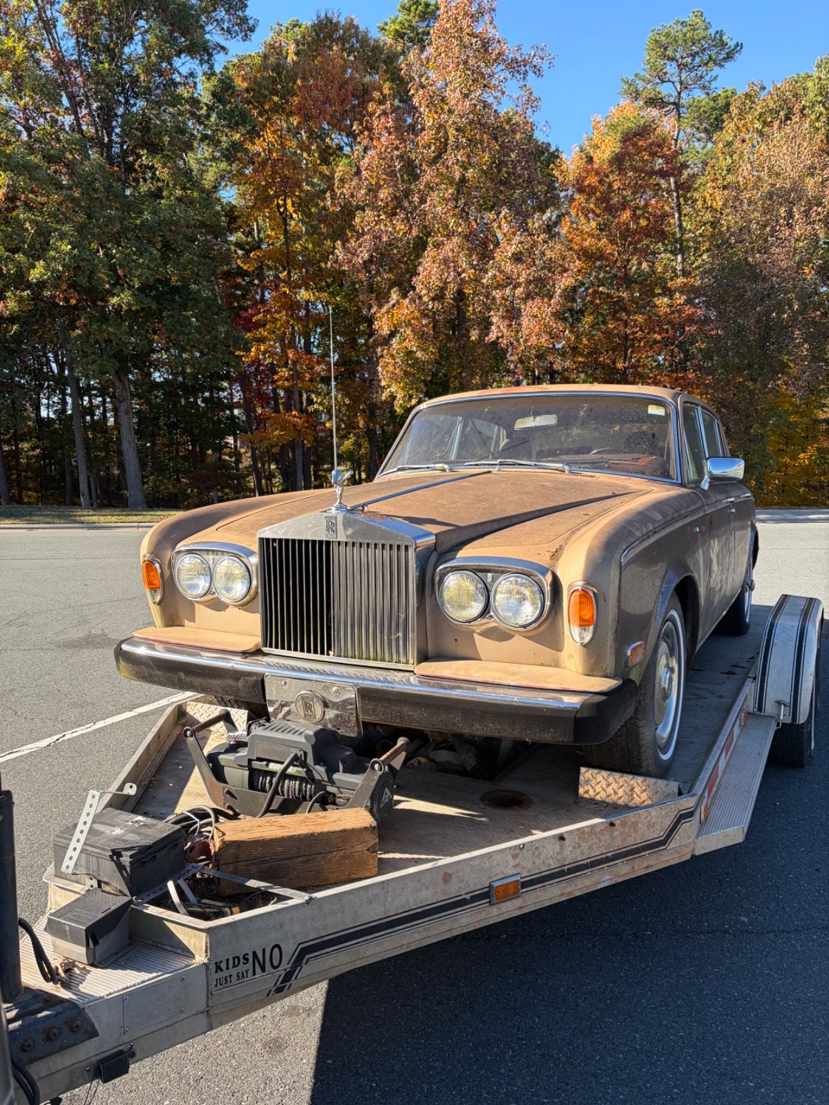 CORNICHE ROLLS ROYCE BENTLEY GAS FILLER. PARTING OUT THIS WHOLE RUNNING CAR