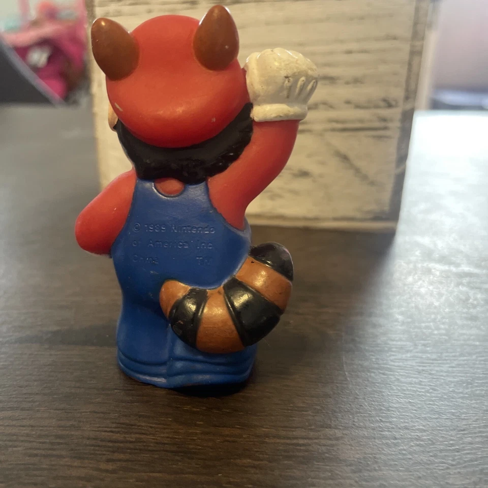 Super Mario Bros 3 McDonalds 1989 Under 3 Happy Meal juguete mapache tanooki Foto 3 de 4