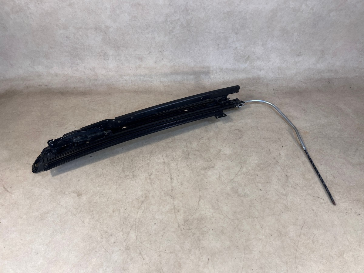 中トロページ① Porsche 991 991 Guide rail for sunroof sliding roof Right RH