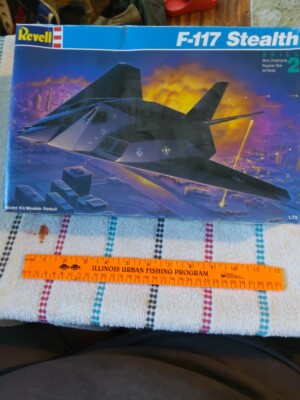 1992 Revell F-117 Stealth Model 4460 VTG  Open Box ~ Sealed In Bag ~ Unassembled