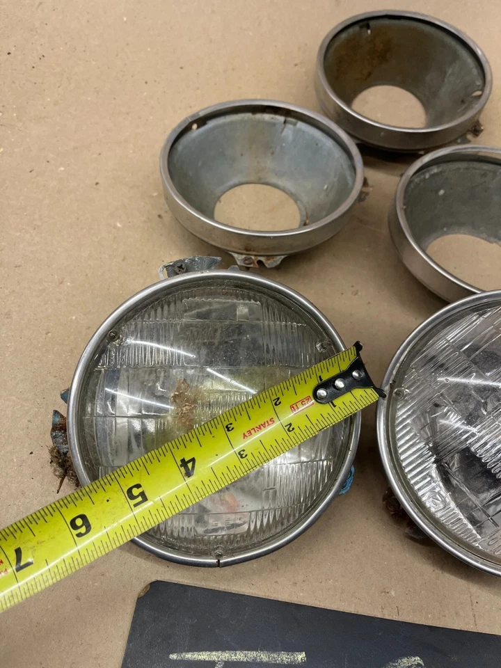 67 68 69 CHEVELLE MALIBU CUTLASS SKYLARK LEMANS GTO FAROS CUBOS LOTE ADORNOS Foto 2 de 4