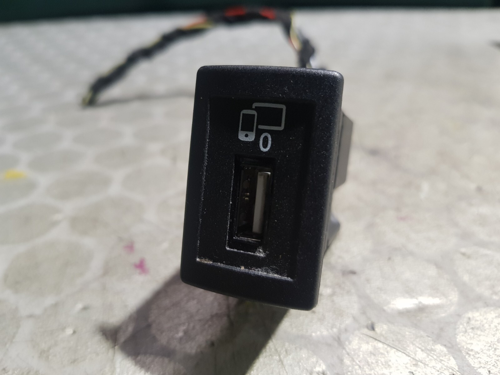 A2058202003 Mercedes-Benz Connection Unit USB for sale online | eBay
