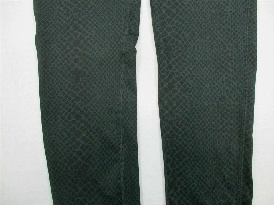 Pantalones Cortos Largos 32 DEGREES Para Mujer Talla S 4-6 Ajustados Negros Yoga  Foto 3 de 4