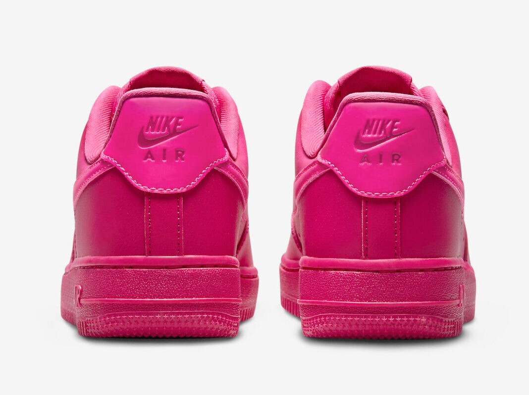 靴 NIKE AIR force1 07 Fireberry 22.5 Amazon.com | Nike Men's Air Force 1 '07 An20 Basketball Shoe