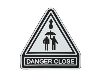 Patch DANGER CLOSE Leuchtet im Dunkeln Airsoft Softair Rubber Klett
