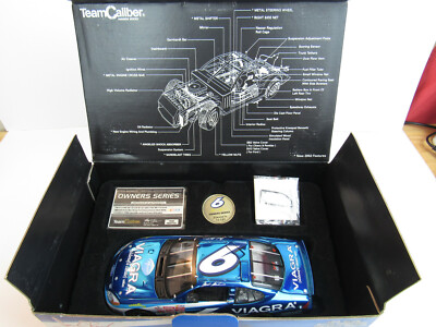 Voiture Miniature Mark Martin 1/24 – Team Calibre #6 Viagra