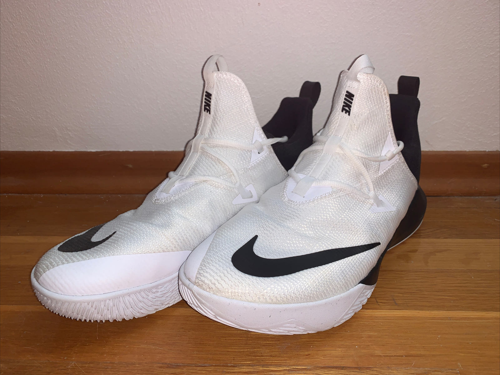 Size 13 - Nike Zoom Shift 2 White Black 