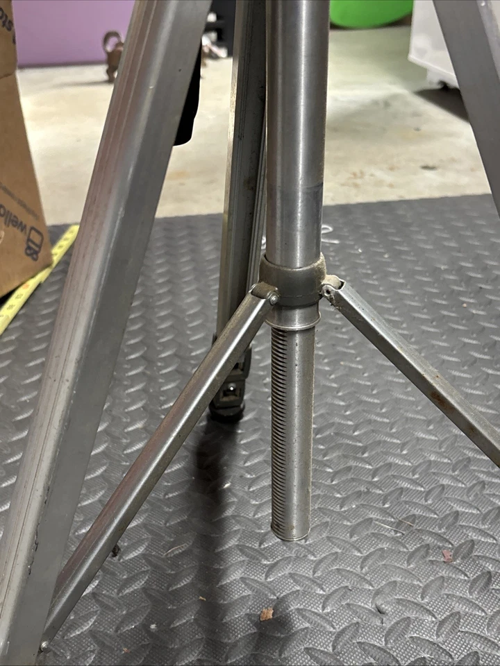 Vintage Sunset Model GD-3000 Camera Tripod With Pan Tilt Head Used - Image 3 of 4