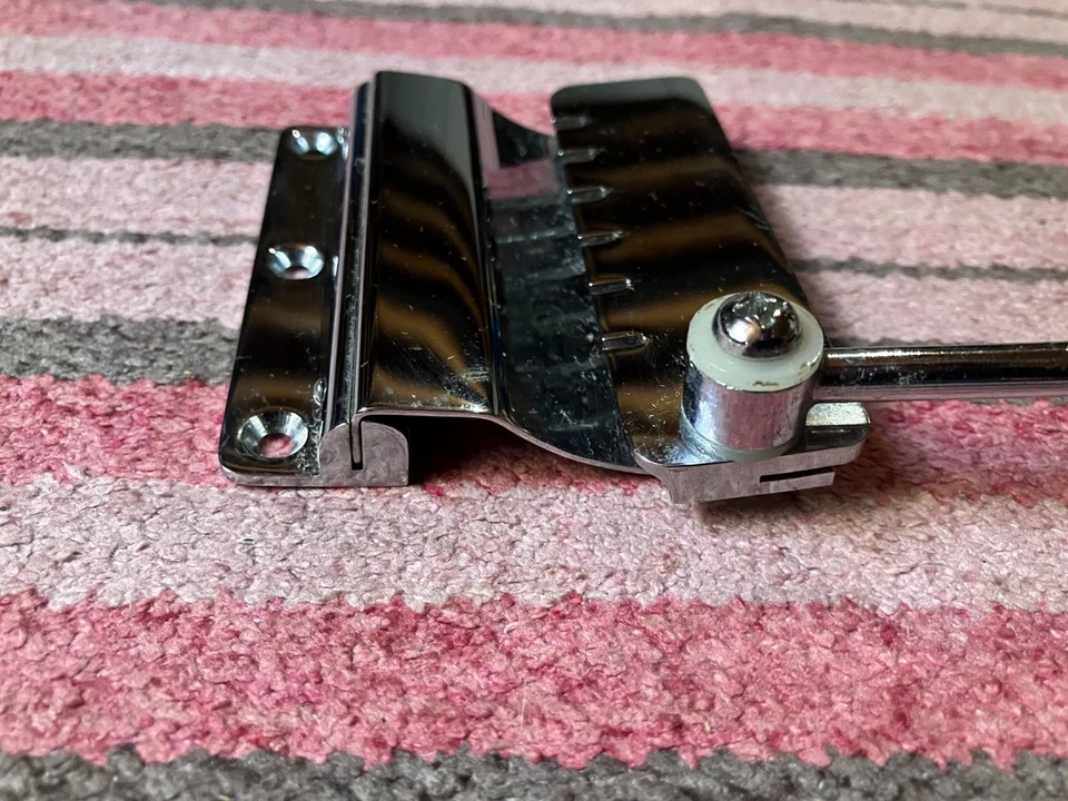 Vintage 1966 Gibson Maestro Short Vibrola Tremolo Guitar Bridge - Bild 3 von 4