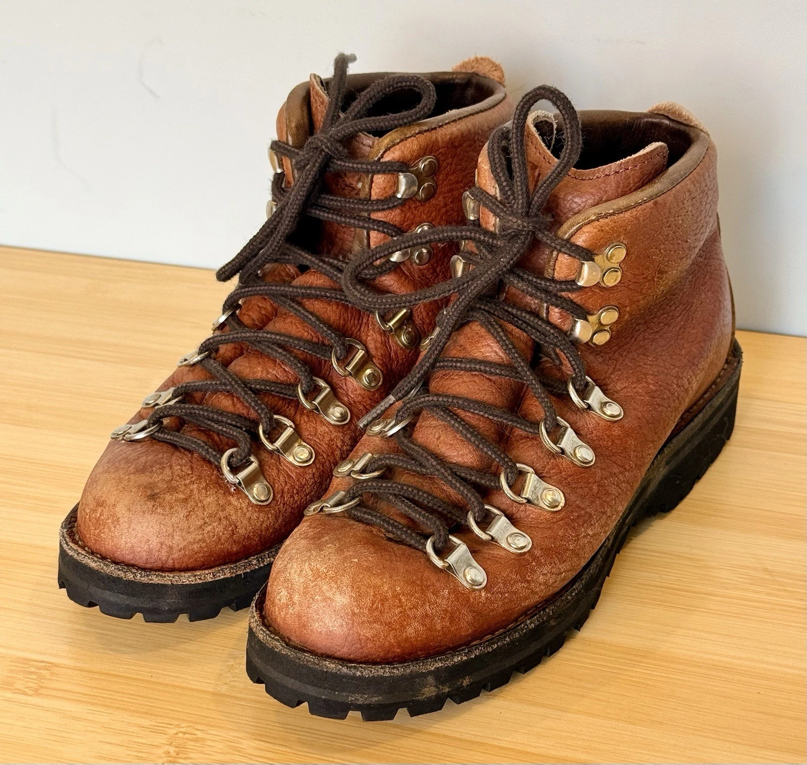 Danner Mountain Light Gore-Tex Leather Boots (30520) Made In USA Women 7M 7