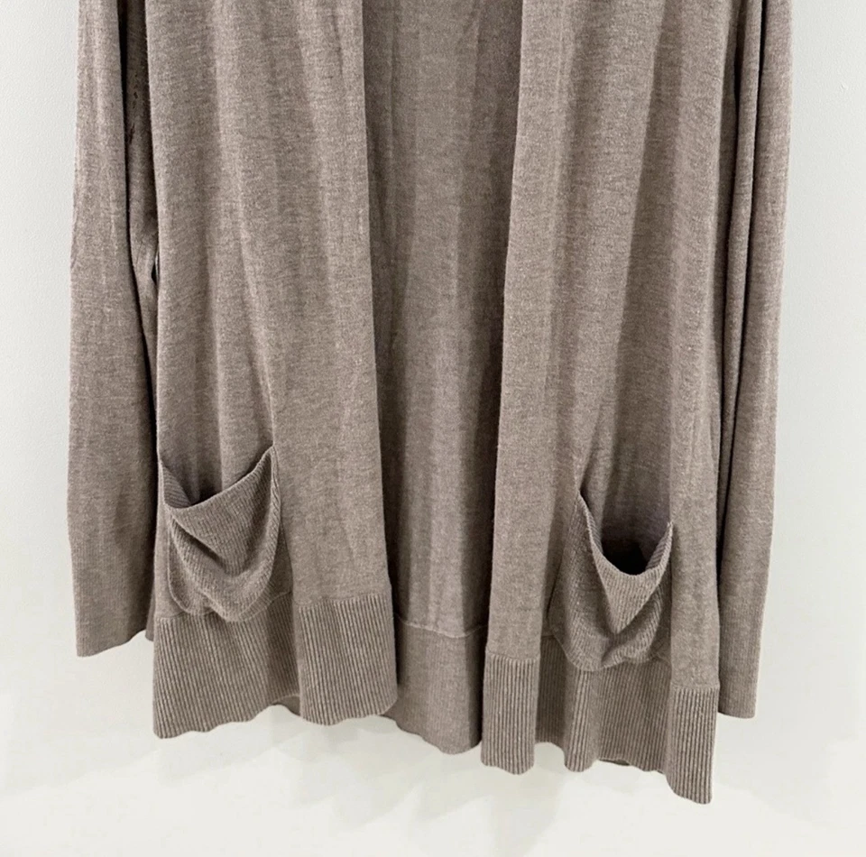 Cárdigan Blanco + Warren Bolsillo Frontal Abierto Marrón Talla Grande Foto 4 de 4