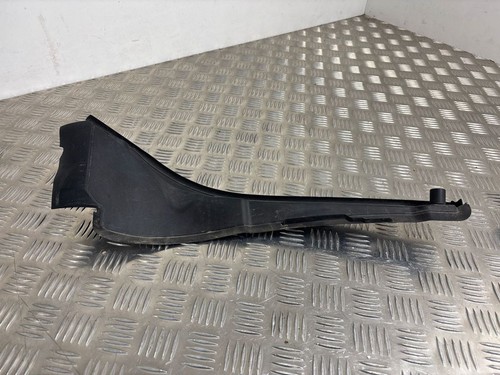 BMW 2 F46 2016 Vorne links Verkleidung Kotflügel 7300517 UVY35702