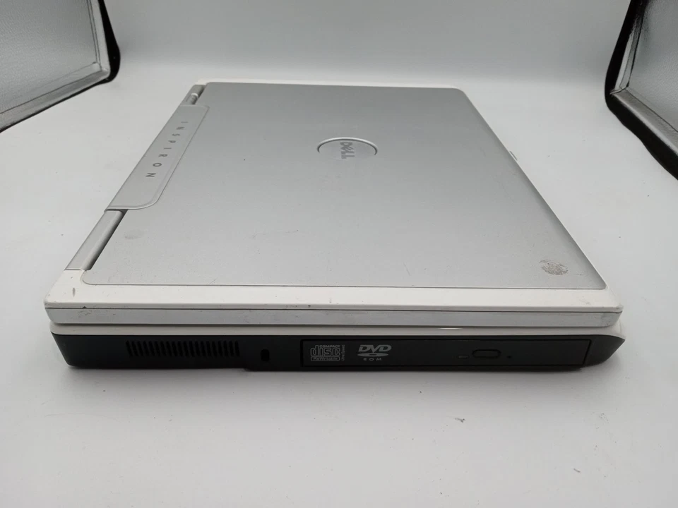 Dell Inspiron 6000 15" Laptop Intel Pentium 1GB RAM 40GB HDD Windows XP -RR - Image 3 of 4