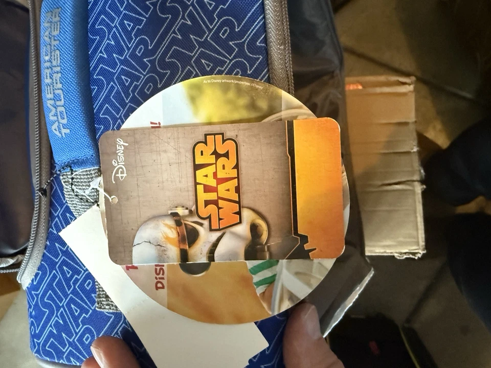 Maleta con ruedas American Tourister STAR WARS R2-D2 NUEVA CON ETIQUETAS niños 18x12x8 Foto 3 de 3