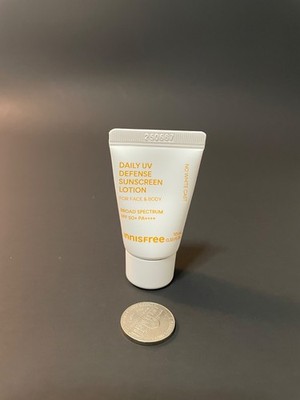 INNISFREE  DAILY  : UV DEFENSE SUNSCREEN LOTION SPF50 .33 fl oz / Sample