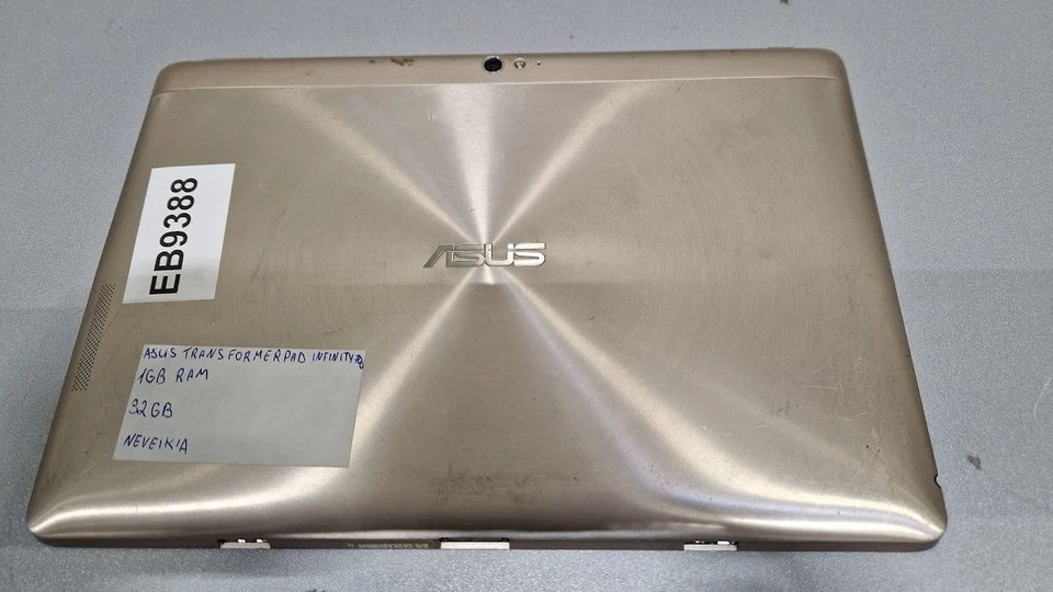 Tableta Asus Transformer Pad Infinity700 Pantalla Rota No Funciona Para Piezas - Imagen 2 de 4
