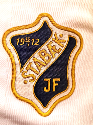 Maillot Stabæk IF (Norvège) – Macron – Away – Taille S – Blanc – Sponsor Légèrement Craquelé