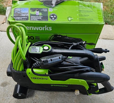 Greenworks 1900-PSI 1.2-GPM Cold Water Electric Pressure washer with Spray Tips