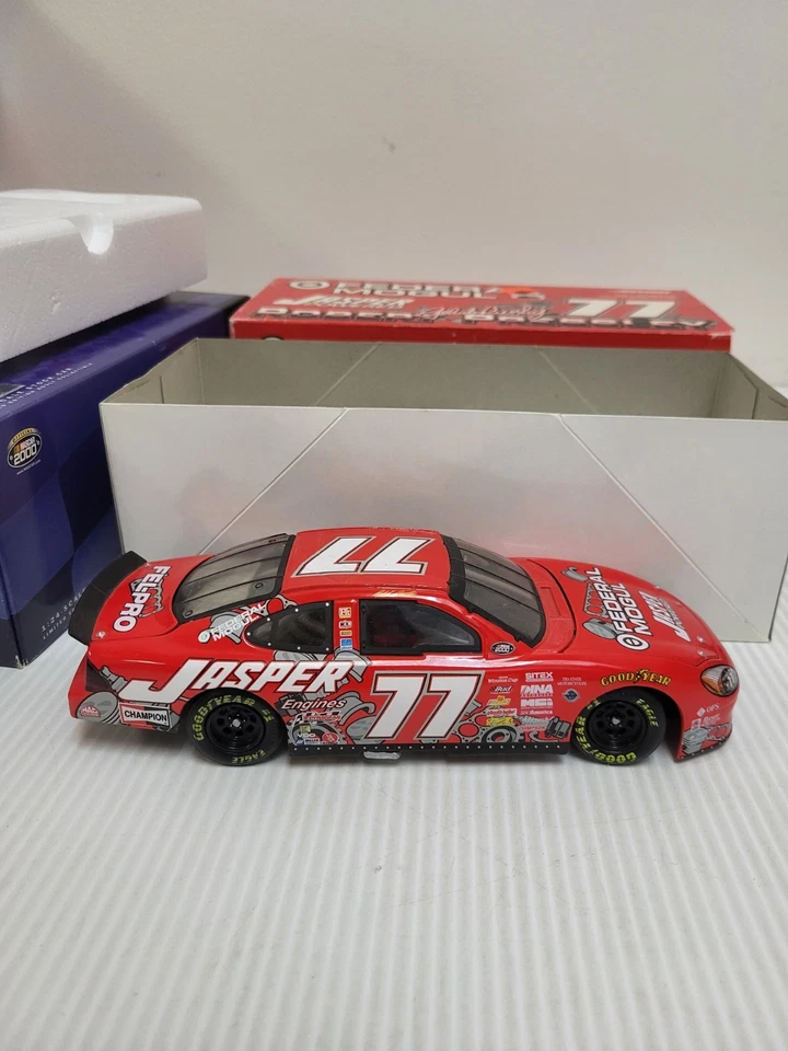 Robert Presley 2000 Jasper Engines Parts Nascar 1/24 Diecast Club Car #77 - Image 2 of 2