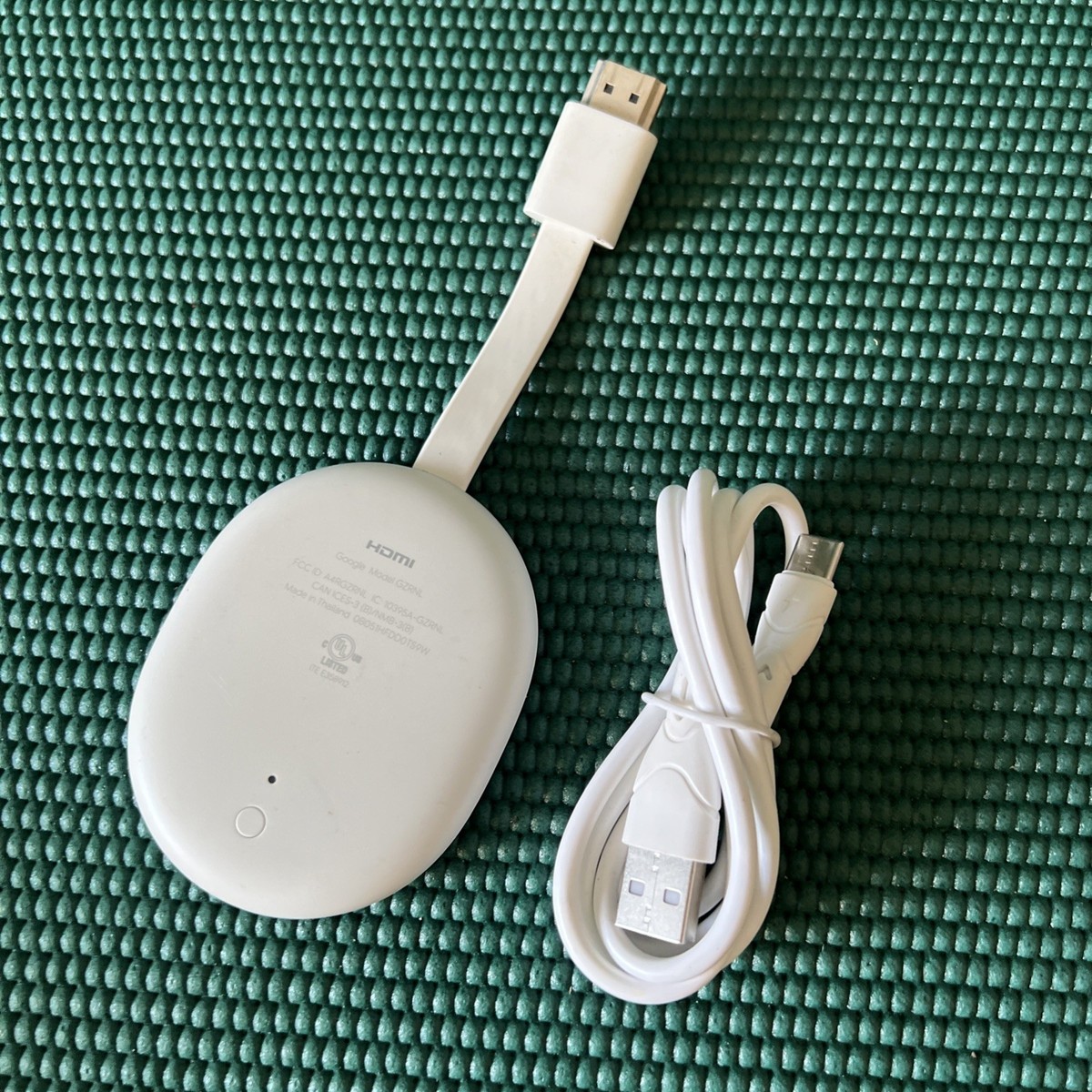Google Chromecast with Google TV 4K Media Streamer Model GZRNL No