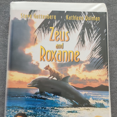 HBO Home Video Zeus and Roxanne VHS NTSC Animal Adventure Guttenberg 1997
