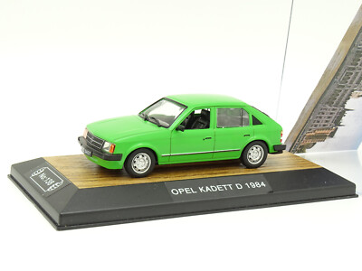 Ixo 1/43 Pays De L'Est - Trabant 1-1 Verte 1990 Avec Boîte Vitrine