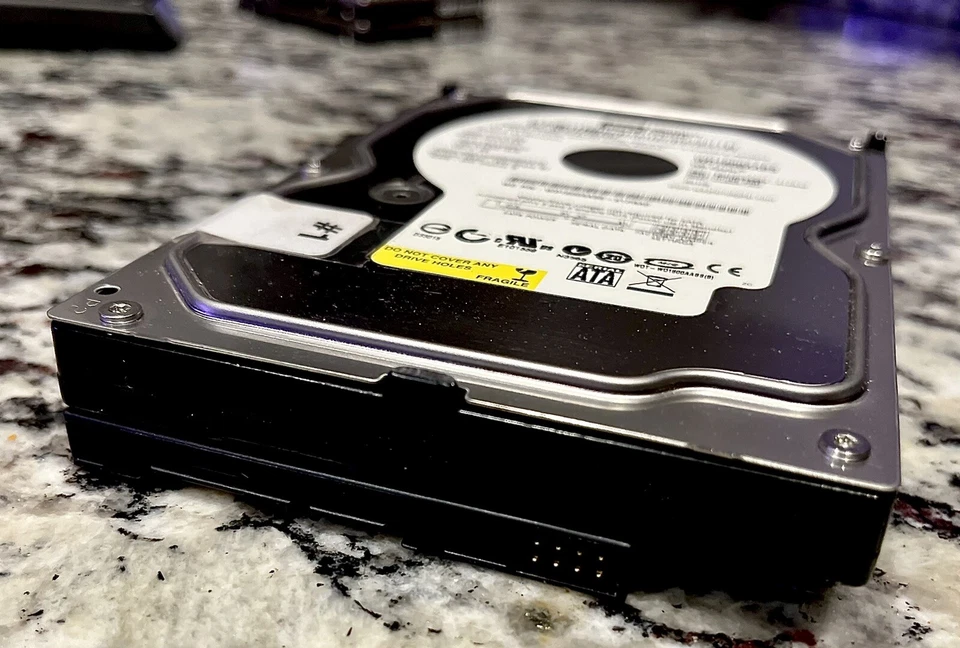 Western Digital 160GB 7200RPM 3Gbps 3.5" SATA HDD SD Hard Drive WD3200AAJS - Image 2 of 4