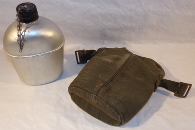 Gourde militaire française Modèle 1947 1951 Moulin Légumes Bagnolet - Collection