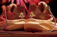 2026 Rundisney Wdw Marathon Brooks Ghost 17 Chip N’ Dale Women All Sizes In Hand