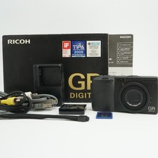  Near MINT RICOH GR Digital 8.1MP Compact Camera f/2.4 w/Box Charger SD Card