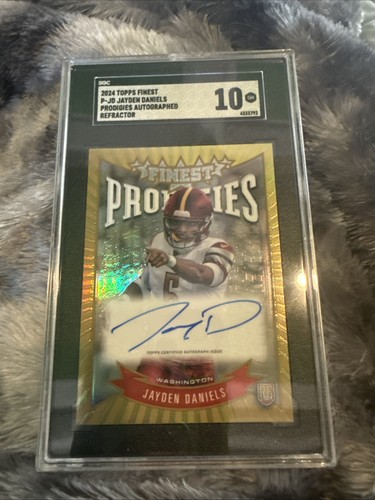 Jayden Daniels Topps Finest Autograph Graded 10