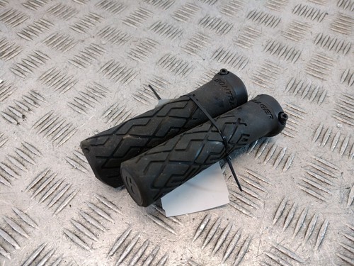 electric bike TREK POWERFLY 4 grips