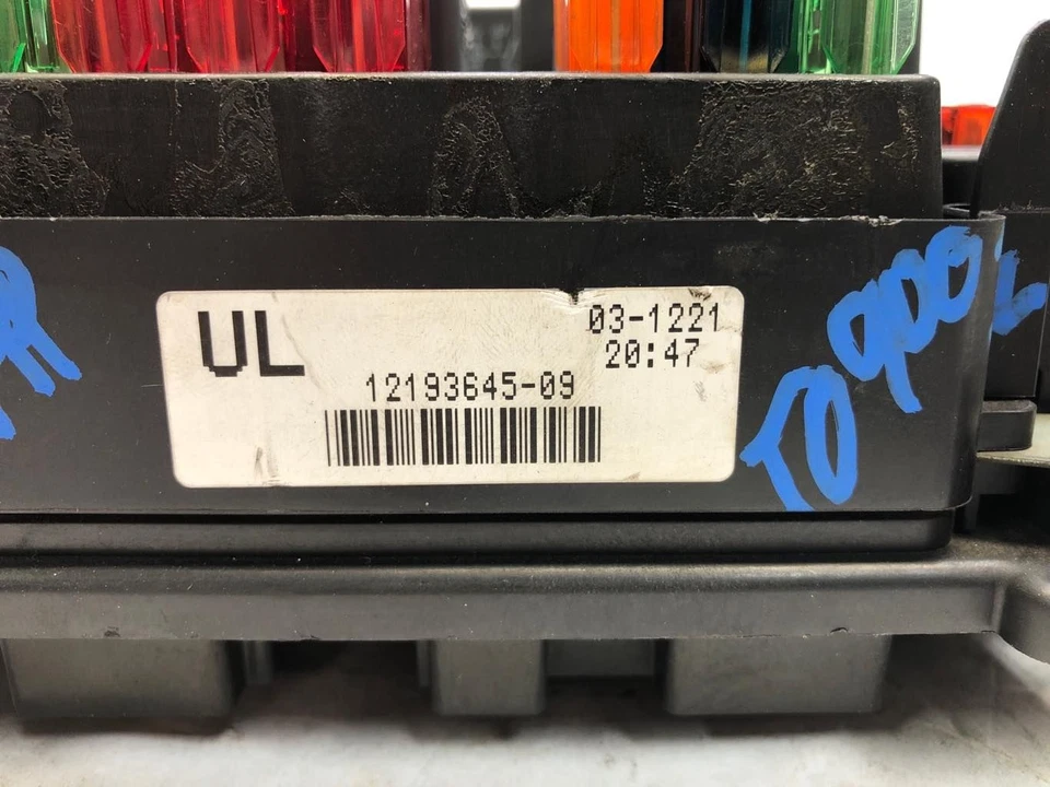 Silverado GMC Sierra 3500 2001 2002 motor relé caja de fusibles OE 12193645-09 Foto 3 de 4