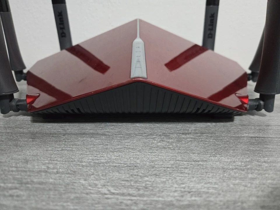 Router D-Link DIR-890L AC3200 Tri Band Gigabit Ultra Tri band WIFI rojo funcionando Foto 4 de 4