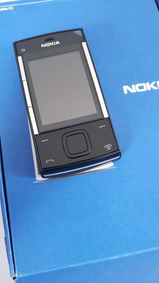 New Nokia X3-00 (O2 Network ) Mobile Phone Black Silver Boxed Rare - Image 2 of 4