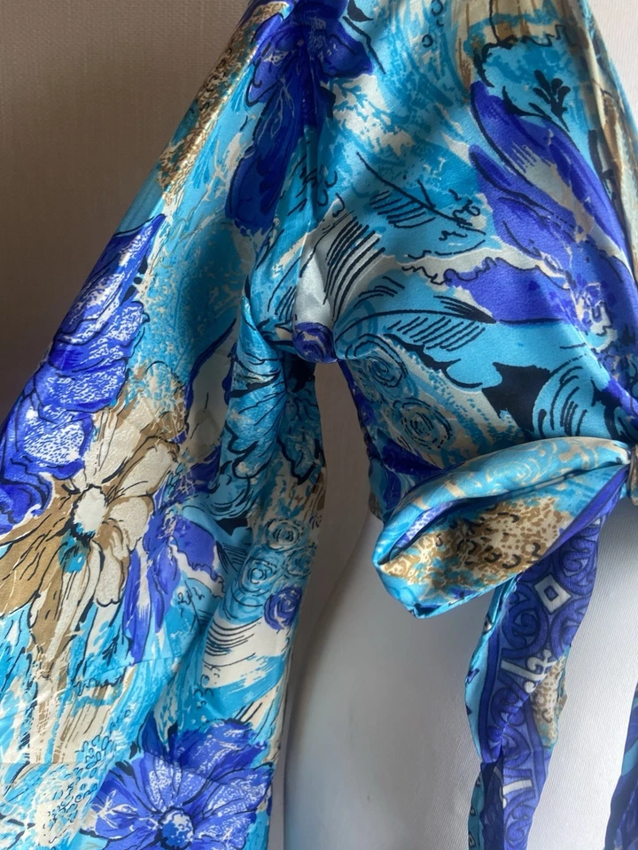 Hand Made Floral Paisley Bell sleeve wrap crop top Festival Retro Vtg Boho Hippy - Image 2 of 3