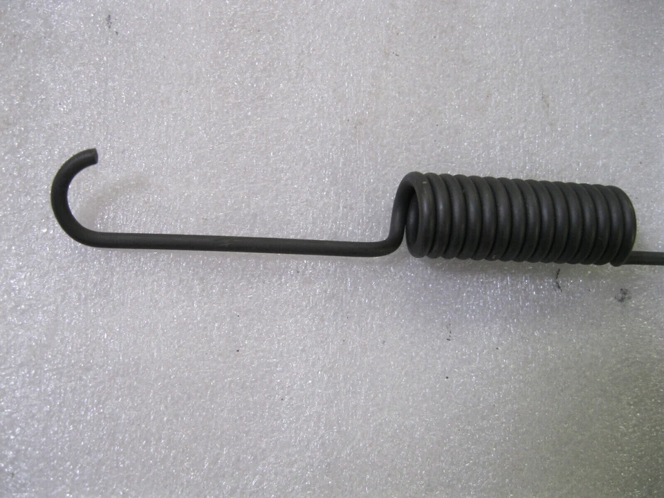 Genuine GM OEM 91174798 Rear Brake Shoe Return Spring fits 99-04 Tracker - Image 3 of 4