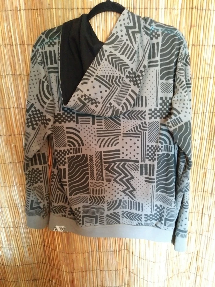 Shaun White Built To Survive--La inusual sudadera con capucha con cremallera  Foto 3 de 4