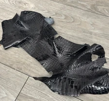 Black Genuine Alligator Hide Leather Skin Flank tail Scrap Gator Croc Belly 417