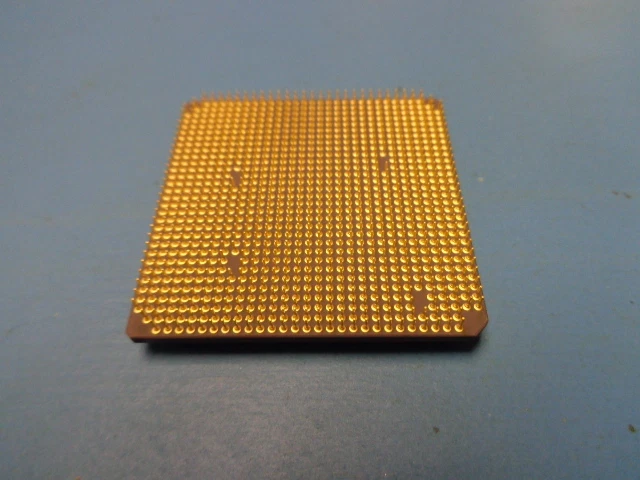 (1) AMD OSA246CEP5AL Opteron 242 2.0GHz 2000Mhz 1.5V 1MB L2 940 pin PGA CPU NEW - Image 2 of 3