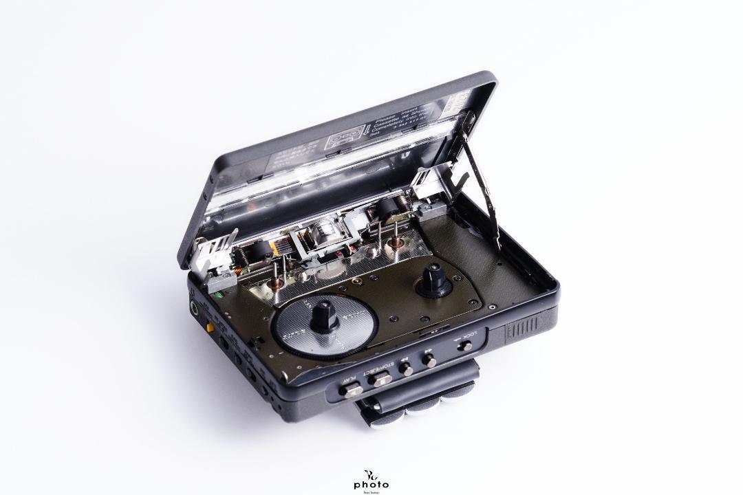 SONY WALKMAN DBB cassette player WM-503 Operation confirmed