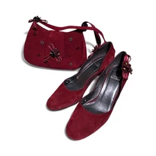 Stuart Weitzman Women's Suede Shoes and Matching Purse Size 8N