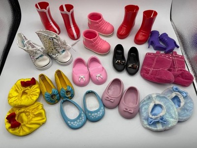 13 Pairs Doll Shoes , Boots American Girl, Our  Generation, Geoffrey, Etc In Lot