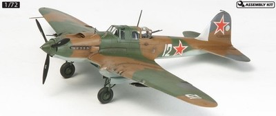 Tamiya Model kit 1/72 Ilyushin IL-2 Sturmovik