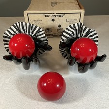 De colección Andrea’s Cerámica Arte 1986 Malabarista Payaso Manos Malabares Bolas 3D Colgante de Pared