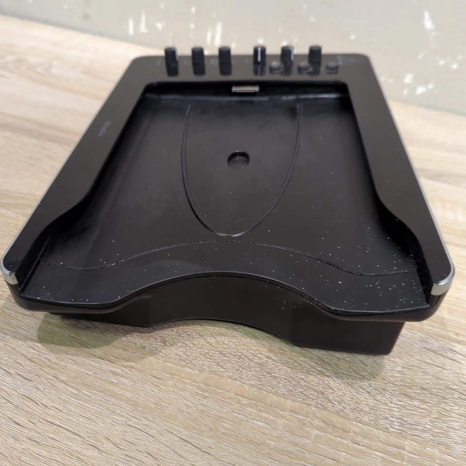 Behringer iStudio iS202 Docking Station For iPad Recording Dock Interface Mixer - Image 3 of 4