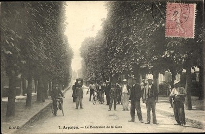 Postcard Arpajon Essonne, Le Boulevard de la Gare - 3418790